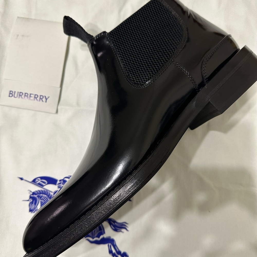 Men's Black Chelsea Boots - Picture 10 of 10
